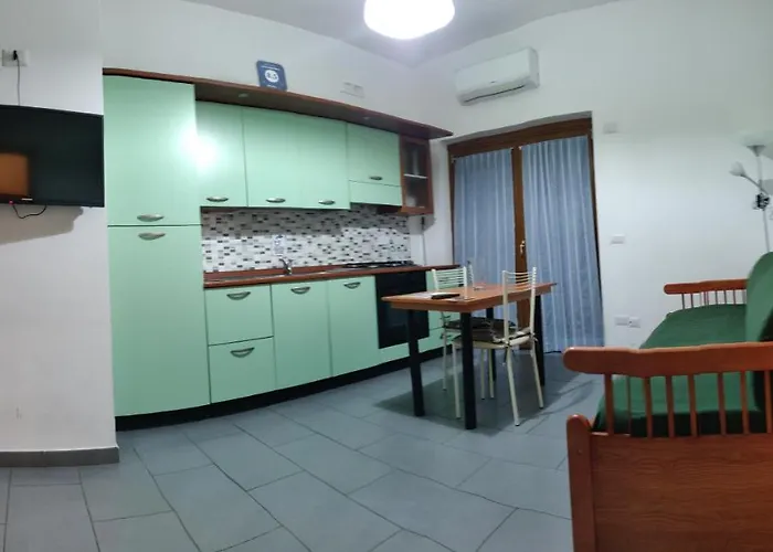 Flat House